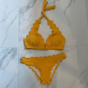 Yellow scalloped bikini